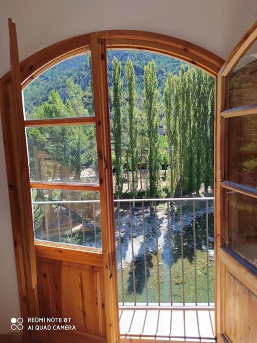 Casa Sobre Rio Noguera Pallaresa Gerri de la Sal Εξωτερικό φωτογραφία